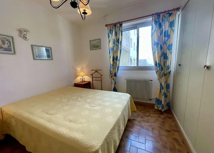 شقة 2 Pieces 6 Couchages St Cyprien Sc220-007 *