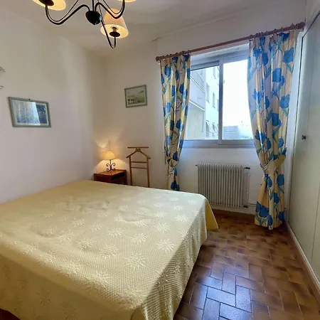 Apartment 2 Pieces 6 Couchages St Cyprien Sc220-007 *